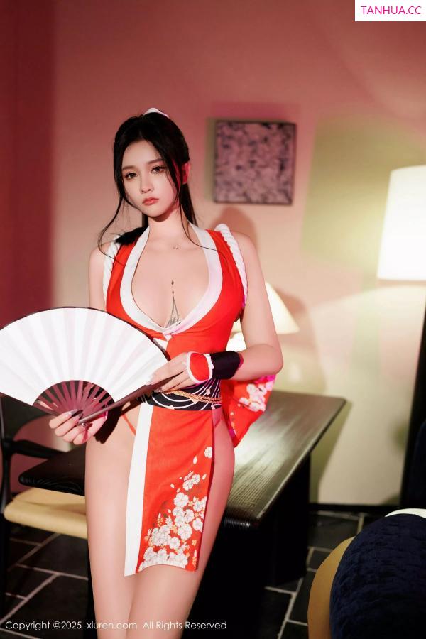 小娜比  [XiuRen]高清写真图 2025.03.14 No.10017 娜比 不知火舞第25张图片